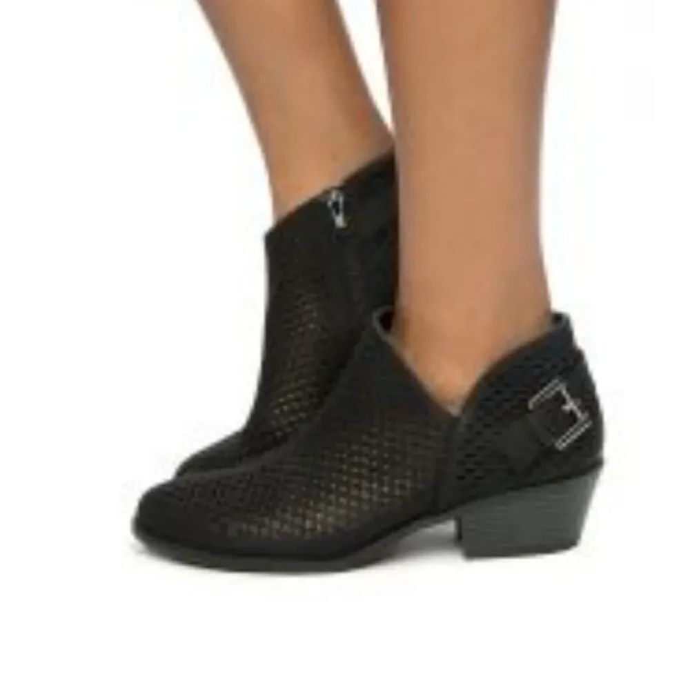 BRAND NEW VINCE CAMUTE CAMUTO WOMEN'S PARVEEN SUEDE ANKLE BOOTIE SHOES
